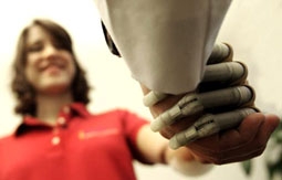 Sản xuất hàng loạt “bàn tay điện tử”