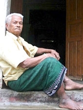 50 năm bị bỏ quên trong tù