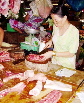 Khổ  vì heo tai xanh