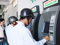 Các ngân hàng khắc phục ra sao?