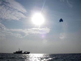 Do đâu các tàu chở hàng lại giảm tốc độ?