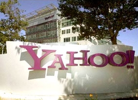 Microsoft dạm mua Yahoo với giá gần 45 tỉ USD