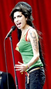 Amy Winehouse thắng lớn tại giải Grammy