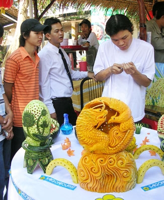 Vui lòng khách đến, vừa lòng khách đi