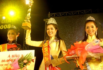 Võ Thị Lệ Thu đăng quang hoa hậu