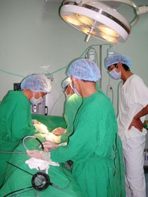 Điều trị thành công bệnh đổ mồ hôi tay