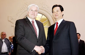Phát huy tiềm năng, lợi thế, nâng cao hiệu quả hợp tác kinh tế, thương mại giữa hai nước