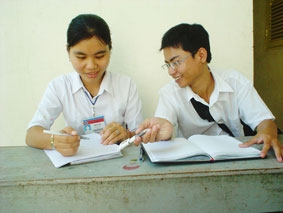 Tiếp sức cho sinh viên nghèo