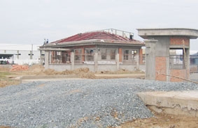 Tổng doanh thu tăng gần 60%