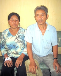 Hai vợ chồng bệnh tật, khốn khổ!