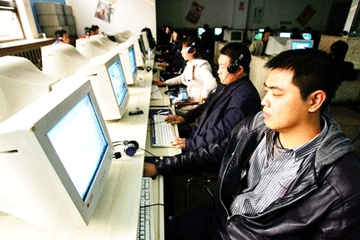 Hệ điều hành web hướng đến người dùng ở quán cà phê Internet