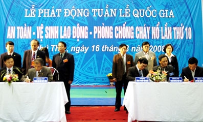 Phát động Tuần lễ quốc gia về an toàn vệ sinh lao động - Phòng chống cháy nổ