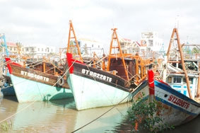 Những chuyến ra khơi chồng chất nỗi lo