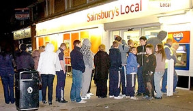 ATM... rút một được hai