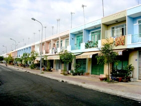 Nên đặt lợi ích của dân lên trên hết