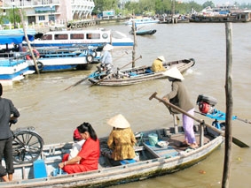 Lênh đênh nghề lái đò