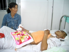 Giúp anh Đặng Chí Đây có cơ hội chữa lành bệnh