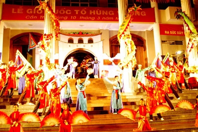 Mãi nhớ ngày mùng mười tháng ba...