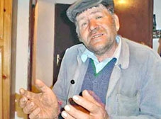 Đổi vợ lấy... dê