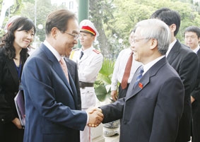Chủ tịch Quốc hội Nguyễn Phú Trọng hội đàm với Chủ tịch Quốc hội Hàn Quốc Lim Chae Jung