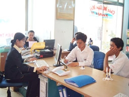 Nhà quản lý lúng túng!