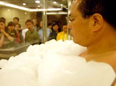 Cơ thể có thể lạnh cóng bao lâu?