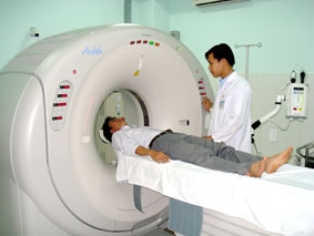 Có thể tầm soát ung thư bằng kỹ thuật chụp cắt lớp điện toán hoặc cộng hưởng từ