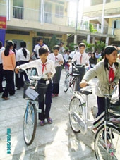 Đường đến trường nay đã gần hơn
