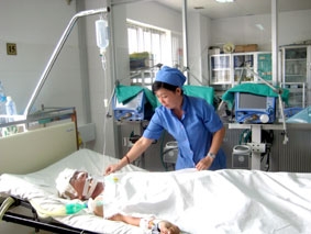 Vì sao đội mũ bảo hiểm vẫn bị chấn thương sọ não ?