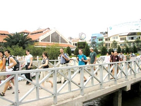 Vì sao chưa hấp dẫn khách quốc tế ?