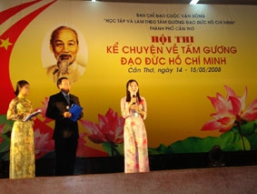 Khai mạc hội thi “Kể chuyện về tấm gương đạo đức 
Hồ Chí Minh”