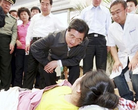 Dư chấn mới mạnh 5,9 độ Richter tại Tứ Xuyên