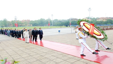 Lãnh đạo Đảng, Nhà nước viếng Lăng Chủ tịch Hồ Chí Minh