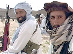 Pakistan ký thỏa thuận hòa bình với phiến quân thân Taliban