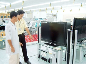 "Hâm nóng" thị trường ti-vi