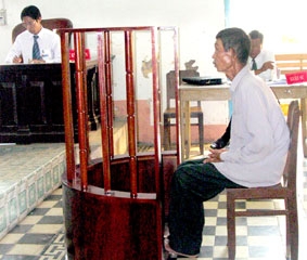 Vòng lao lý ở tuổi "thất thập"