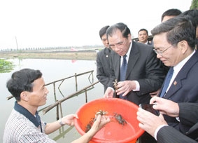 Chuyến thăm Trung Quốc của Tổng Bí thư Nông Đức Mạnh có ảnh hưởng sâu rộng và tích cực đối với việc phát triển quan hệ toàn diện Việt Nam - Trung Quốc