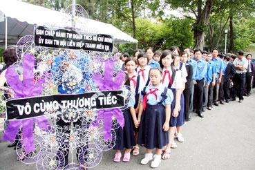 Tổ chức trọng thể lễ viếng nguyên Thủ tướng Võ Văn Kiệt tại TP Hồ Chí Minh