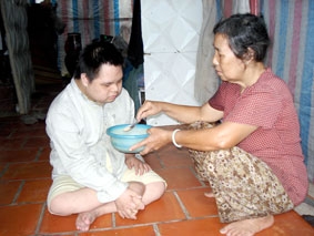 Hãy giúp gia đình bà Diễn vượt qua khốn khó...