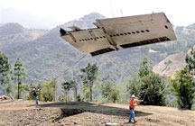 Nhà từ máy bay tái chế