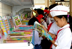 Tổ chức trại hè thiếu nhi