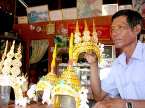 Chau Men Sray - nghệ nhân sân khấu dù kê nhiều tâm huyết