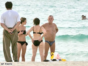 Dubai thẳng tay với du khách “mát mẻ”