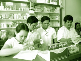 Tăng cường kiểm tra, xử lý các vi phạm trong sản xuất kinh doanh để góp phần bình ổn giá thuốc