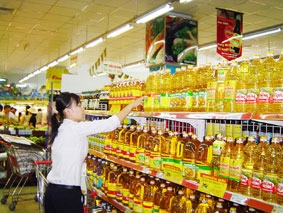 Siêu thị "ghi điểm" với khách hàng