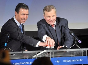 “Đánh bóng” NATO