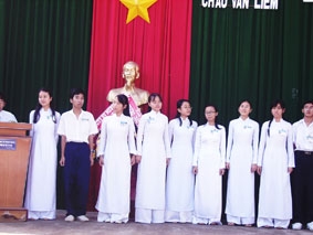 Việc thay đổi đồng phục phải 
được phụ huynh học sinh 
đồng thuận