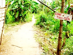 Đi tắt phải đóng phí!