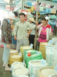 Doanh nghiệp chung tay bình ổn thị trường