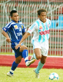 Cuộc đua gay cấn của Hancofood Cần Thơ và T&T Hà Nội